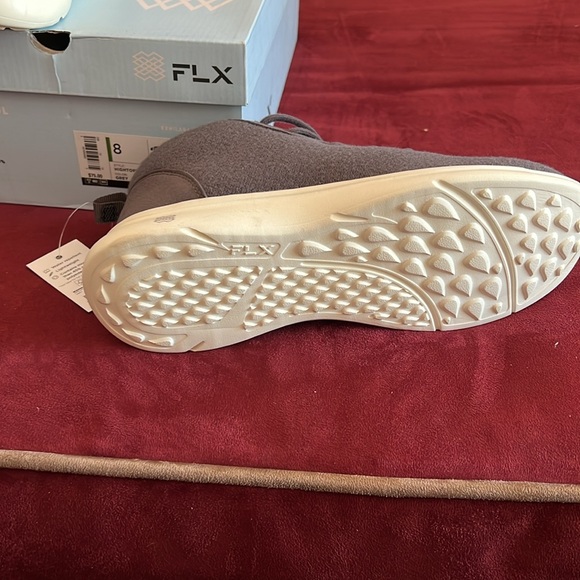 NWT FLX Dynamic Wool Exhilarate Sneaker (size 8) - Picture 7 of 8